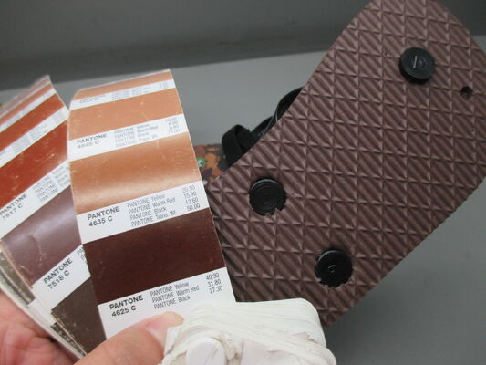 OEM PE EVA Kids Character Flip Flops Sandals Open Toe Style Anti Slip Design