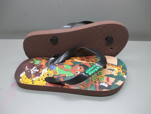 OEM PE EVA Kids Character Flip Flops Sandals Open Toe Style Anti Slip Design