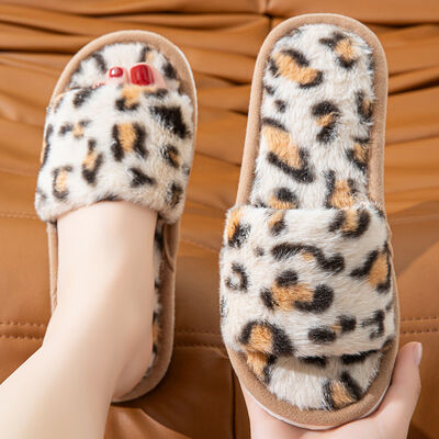 Soft Sole Ladies Indoor Slippers Womens winter Slippers Anti Slip Design