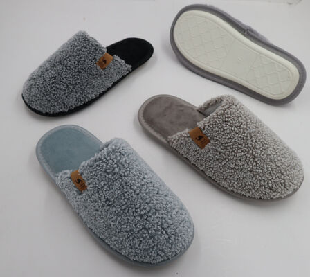 OEM Fashionable Uppers Men's Indoor Outdoor Slippers Anti Slip For Winter