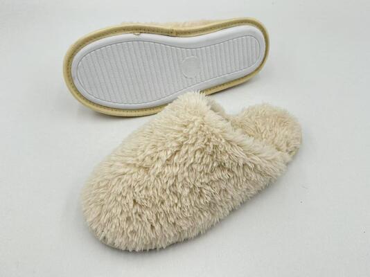 ODM OEM  Womens House Slippers With Different Cuts And Materials