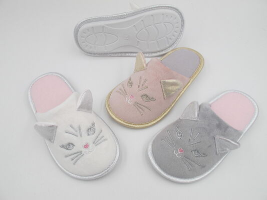 OEM Designs Winter Womens House Slippers Animal Style With 3D Trims