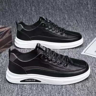Men's Casual Walking Sneakers with Breathable Mesh Upper Anti Slip Outsole and Faux Fur Lining