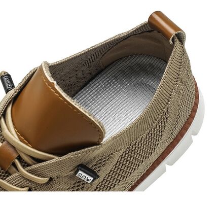 Mens Non Slip Walking Sneakers with Breathable Mesh Upper and Faux Fur Lining for All Seasons