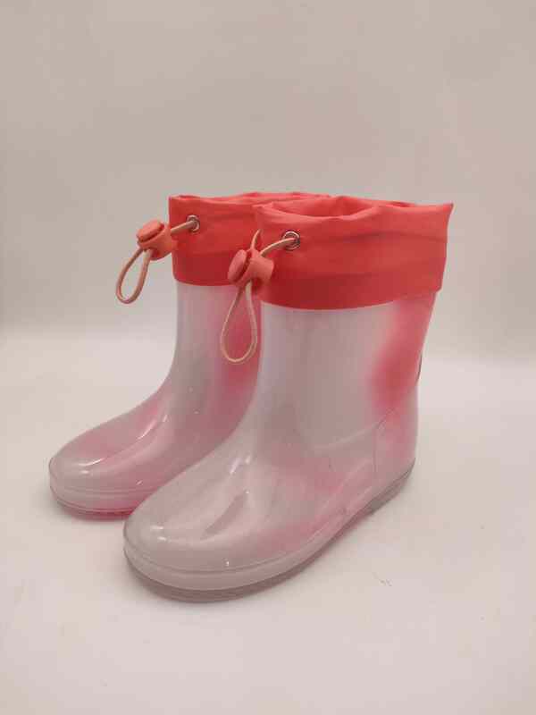 Customized Kids Rain Boots With Removable Waterproof Liner EU Safety Standards