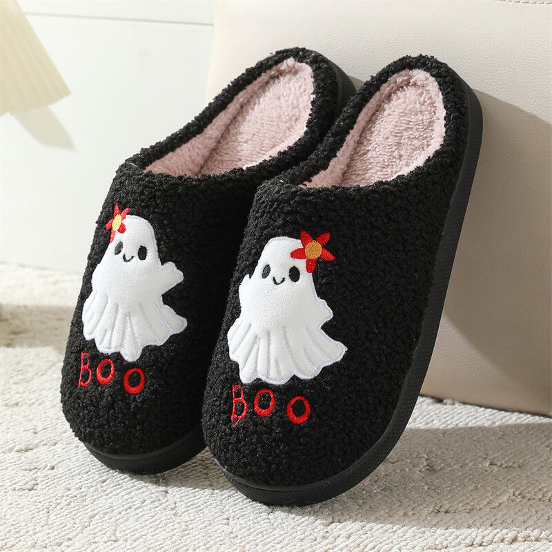 Indoor Comfortable Warm Christmas Ladies Slippers With Closed Toe Silhouette