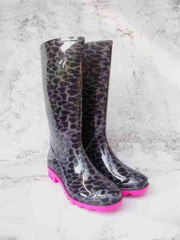 Non Slip Women's Rain Boots PVC Outsole Tall Style Waterproof Gardening Boots