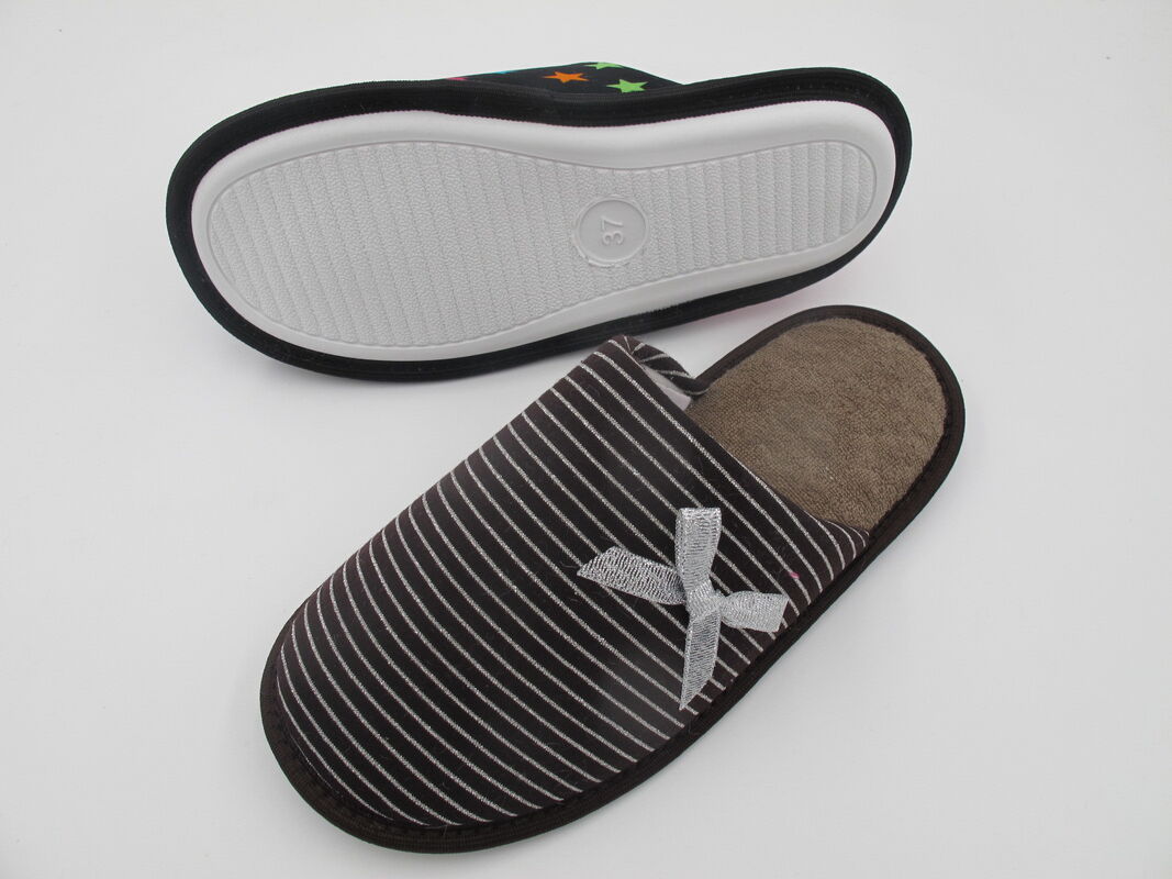Anti Slip Womens House Slippers With Bow Trims Comfortable Feeling