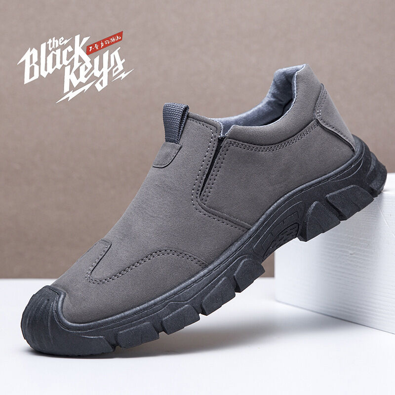 Men's Casual Walking Sneakers with Breathable Mesh Upper Anti Slip Outsole and Faux Fur Lining